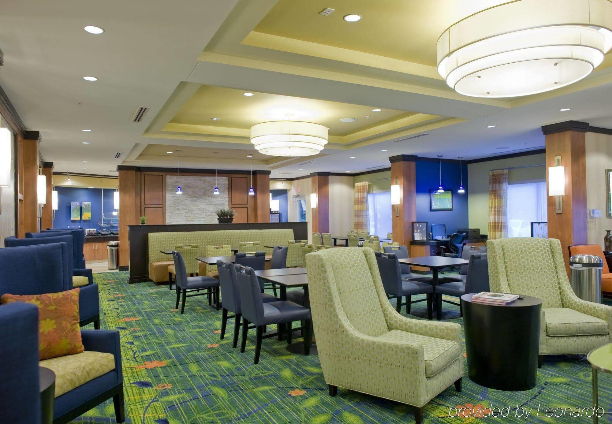 Fairfield Inn & Suites Columbus Restaurante foto